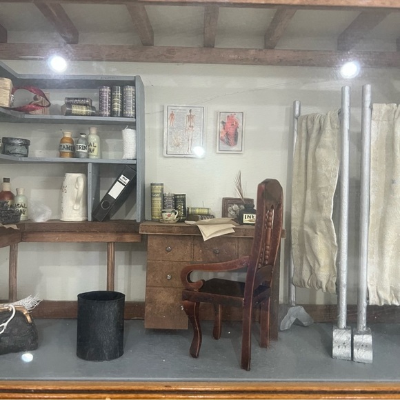 Vintage Miniature Shadow Box Doctor/ Physician’s Office Diorama 13x9x5 Framed, - Picture 10 of 14